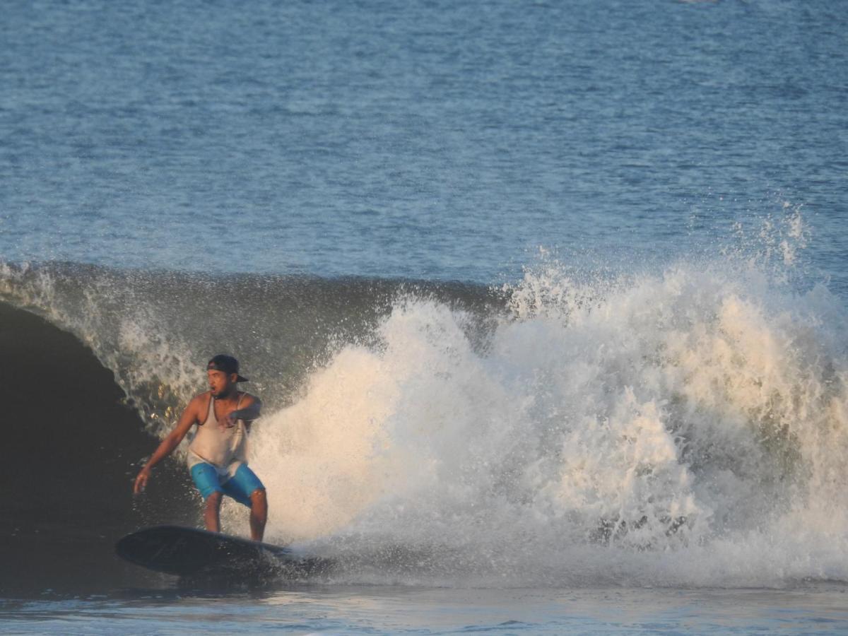 Hotel The Point Surfcamp Bali Pulukan Exterior foto